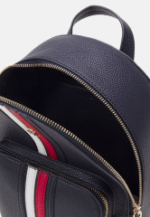 Tommy Hilfiger ELEMENT BACKPACK CORP Rucksack space blue ELEMENT BACKPACK CORP Рюкзак космический синий