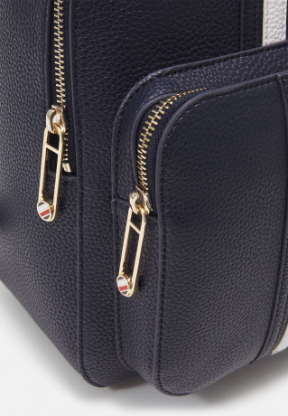 Tommy Hilfiger ELEMENT BACKPACK CORP Rucksack space blue ELEMENT BACKPACK CORP Рюкзак космический синий