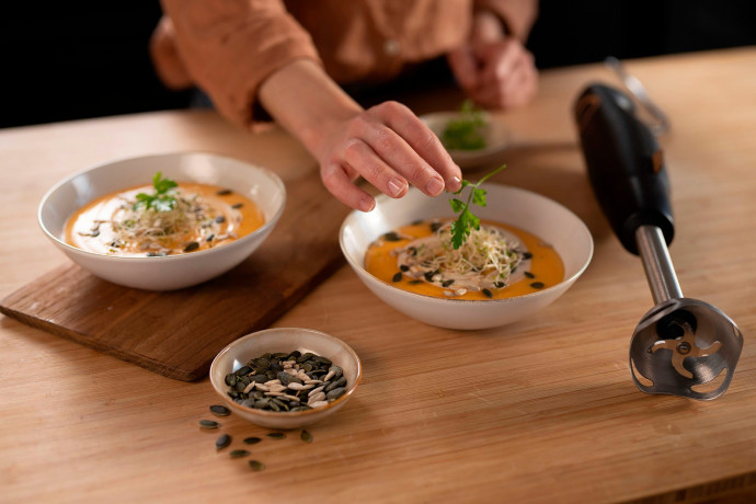 Tefal Tefal Stabmixer HB46E8 Eco Respect, 600 W, 4 Powelix-Klingen, Spritzschutz, ergonomischer Griff Ручной блендер Tefal HB46E8 Eco Respect, 600 Вт, 4 лезвия Powelix, защита от брызг, эргономичная ручка