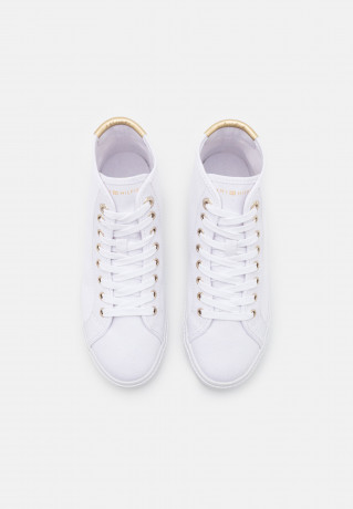 Tommy Hilfiger ESSENTIAL High-top trainers white ESSENTIAL Высокие кроссовки белый