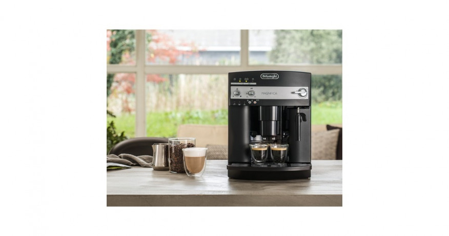 DeLonghi DeLonghi Magnifica ESAM 3000.B, Vollautomat schwarz schwarz DeLonghi Magnifica ESAM 3000.B, полностью автоматический, черный