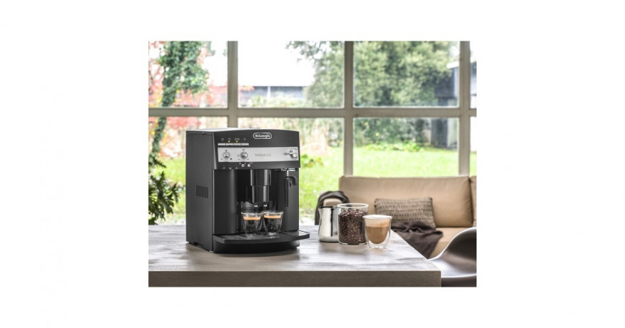 DeLonghi DeLonghi Magnifica ESAM 3000.B, Vollautomat schwarz schwarz DeLonghi Magnifica ESAM 3000.B, полностью автоматический, черный