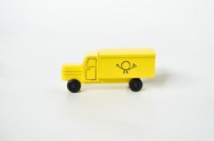 Holzspielzeug Lastenauto Postauto bunt Красочный деревянный игрушечный почтовый автобус