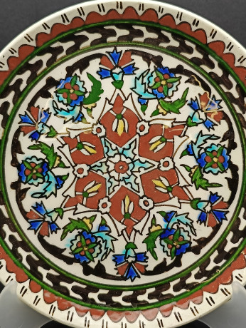 Тарелка декоративная винтажная с традиционным ярким узором, керамика, 22 см, Турция, 1970-80гг.