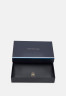 Tommy Hilfiger CASUAL LARGE WALLET Wallet black ПОВСЕДНЕВНЫЙ БОЛЬШОЙ КОШЕЛЕК Бумажник черный