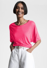 Tommy Hilfiger RELAXED FIT Basic T-shirt bright cerise pink RELAXED FIT Базовая футболка ярко-вишнево-розовый