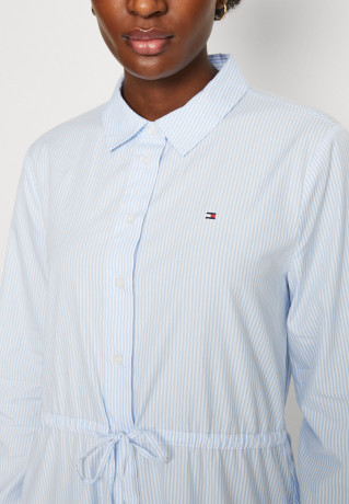Tommy Hilfiger ITHAKA KNEE SHIRT DRESS Shirt dress blue ПЛАТЬЕ-РУБАШКА ITHACA KNEE SHIRT DRESS Платье-рубашка синий