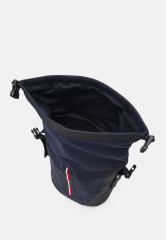 Tommy Hilfiger URBAN COMMUTER TECH BACKPACK UNISEX Rucksack pitch blue РЮКЗАК URBAN COMMUTER TECH UNISEX Рюкзак смоль синий