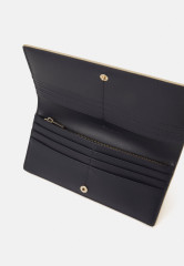 Tommy Hilfiger CASUAL LARGE WALLET Wallet beige ПОВСЕДНЕВНЫЙ БОЛЬШОЙ КОШЕЛЕК Бумажник бежевый