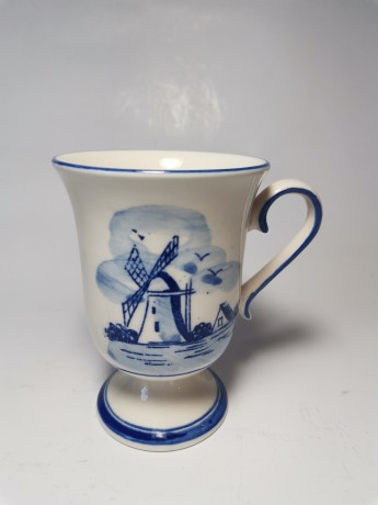 Delft Делфтский фарфор Коллекционная кружка "Мельница и цветы", Голландия 1960г.