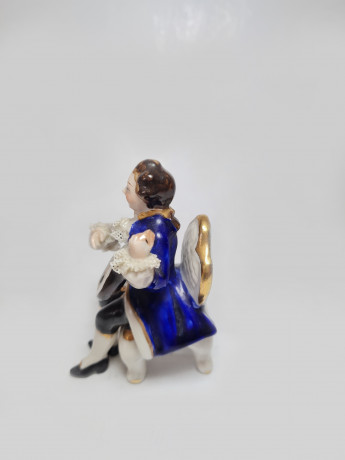 Фарфоровая статуэтка "Музыкант в синем сюртуке", ручная роспись, 8см x 4см, Германия, 1960-70гг.