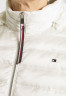 Tommy Hilfiger FEMININE Down jacket ecru ЖЕНСКОЕ Пуховик экрю