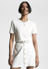 Tommy Hilfiger RELAXED FIT Basic T-shirt ecru RELAXED FIT Базовая футболка экрю