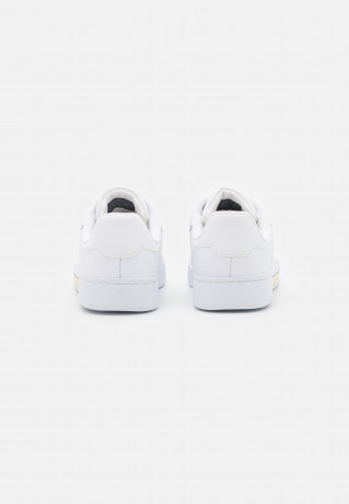 Tommy Hilfiger COURT Trainers white КОРТ Тренеры белый