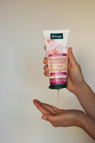 Kneipp Shower Balm Almond Blossom Бальзам для душа с цветками миндаля, 200 мл