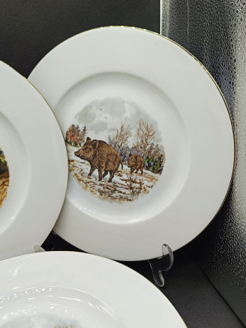 Набор сервировочных тарелок винтажных Wundsiedel Bavaria "Лось", "Кабан", "Заяц", 6 шт., фарфор, 27 см, Германия, 1960-70гг.