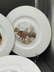 Набор сервировочных тарелок винтажных Wundsiedel Bavaria &quot;Лось&quot;, &quot;Кабан&quot;, &quot;Заяц&quot;, 6 шт., фарфор, 27 см, Германия, 1960-70гг.