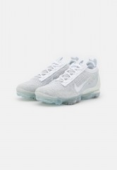 Nike Sportswear AIR MAX VAPORMAX  Sneaker low white/pure platinum/metallic silver AIR MAX VAPORMAX Низкие кроссовки женские белый/чистая платина/серебристый металлик