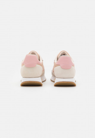 Tommy Hilfiger ESSENTIAL RUNNER Trainers misty blush ESSENTIAL RUNNER — Кроссовки туманный румянец