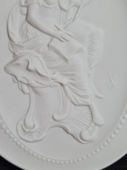 Картина винтажная Meissen, Kalliope, керамика в деревянной раме, отлита по оригинальным формам Дж.Дж.Кендлера, 23 x 19,5 см, Германия, 1981 г.
