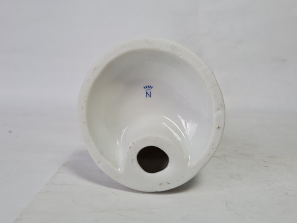 Статуэтка винтажная Ginori "Леди в белом платье с цветком в руке", фарфор, 21,5 x 7 см, Италия, 1960-70гг.