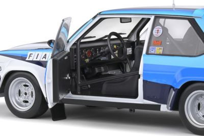 Fiat 131 Abarth #10 weiss\/blau 1:18 Fiat 131 Abarth #10 белый/синий 1:18