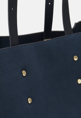 Tommy Hilfiger RELAXED LEATHER TOTE SUEDE Tote bag blue coast RELAXED LEATHER TOTE SUEDE Сумка-тоут голубое побережье