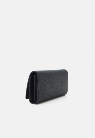 Tommy Hilfiger EMBLEM FLAP WALLET Wallet space blue КОШЕЛЕК С КЛАПАНОМ С ЭМБЛЕМОЙ Бумажник космический синий