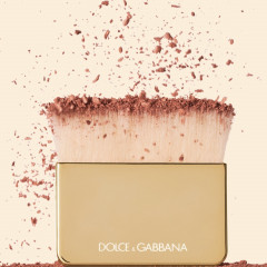 Dolce&amp;Gabbana  Devotion Oil in Powder Luminizer 9 g Масло преданности в порошке-люминайзере