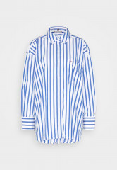 Tommy Hilfiger STRIPED ICON OVERSIZED SHIRT Button-down blouse banker ultra blue РУБАШКА OVERSIZE STRIPED ICON Блузка на пуговицах банкир ультра синий
