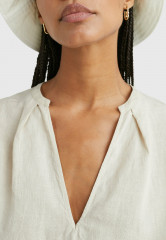 Tommy Hilfiger SLEEVELESS Day dress light sandalwood БЕЗ РУКАВОВ Повседневное платье светлое сандаловое дерево