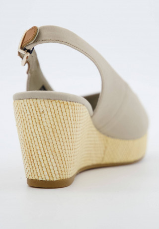 Tommy Hilfiger ICONIC ELBA SLING BACK WEDGE Platform sandals taupe ICONIC ELBA SLING BACK WEDGE Сандалии на платформе серо-коричневый