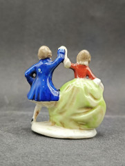 Статуэтка винтажная &quot;Танцующая пара&quot;, фарфор, 6 х 7 см, Япония, 1970-80гг.