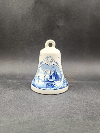 Колокольчик винтажный Delfts Holland "Зима", фарфор, 10 х 7 см, Голландия, 1992 год.