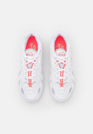Nike Sportswear AIR MAX 96 Sneaker low white/pistachio frost/bright mango/metallic silver AIR MAX 96 Низкие кроссовки женские белый/фисташковый иней/светлый манго/серебристый металлик