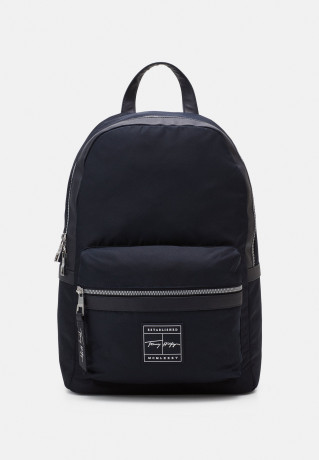 Tommy Hilfiger SIGNATURE BACKPACK UNISEX Rucksack desert sky РЮКЗАК SIGNATURE UNISEX Рюкзак небо пустыни