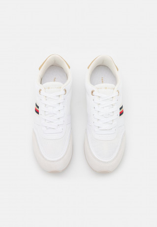 Tommy Hilfiger ESSENTIAL RUNNER Trainers white ESSENTIAL RUNNER — Кроссовки белый