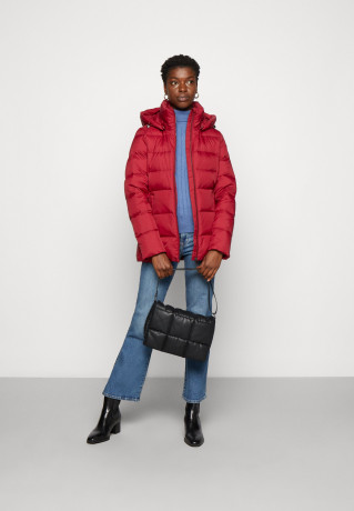 Tommy Hilfiger GLOBAL STRIPE  Down coat rouge GLOBAL STRIPE Пуховое пальто румяна