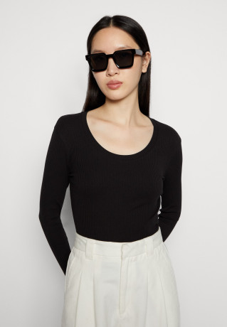 Tommy Hilfiger SLIM FRILL SCOOP-NK LS Jumper black SLIM FRILL SCOOP-NK LS Джемперы черный