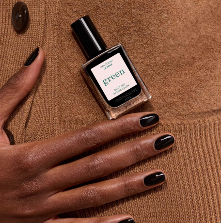 Manucurist Green Nagellack Licorice 15ml, Лак для ногтей Licorice (Франция), стойкое покрытие без сколов, безопасная растительная формула 9 Free, 15мл