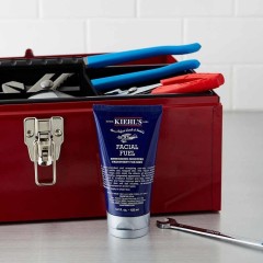 Kiehl’s Energizing Moisture Treatment for Men  Бодрящая увлажняющая процедура для мужчин