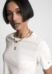 Tommy Hilfiger RELAXED FIT  Print T-shirt ecru RELAXED FIT Футболка с принтом экрю