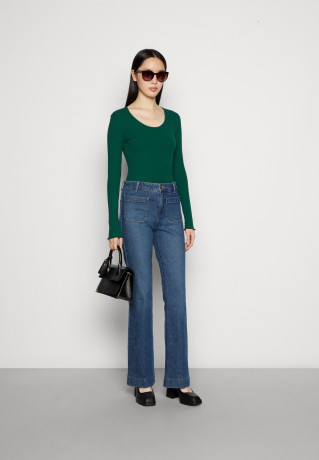 Tommy Hilfiger SLIM FRILL SCOOP-NK LS Jumper prep green SLIM FRILL SCOOP-NK LS Джемперы подготовка зеленый