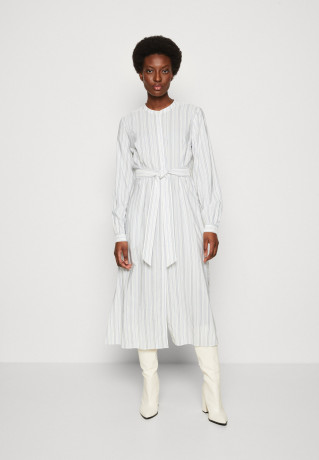 Tommy Hilfiger MIDI SHIRT DRESS Shirt dress ecru/blue ПЛАТЬЕ-РУБАШКА МИДИ Платье-рубашка экрю/синий