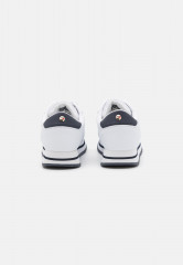 Tommy Hilfiger ESSENTIAL WEBBING RUNNER Trainers white ESSENTIAL WEBBING RUNNER — Кроссовки белый