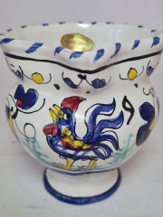 Ваза/кувшин винтажная с ручкой Dipunto A Mano, яркий "Петух" в сине-красно-желтых ярких цветах, ручная работа, 9,5 x 11,5 см, Италия, 1960-70гг.