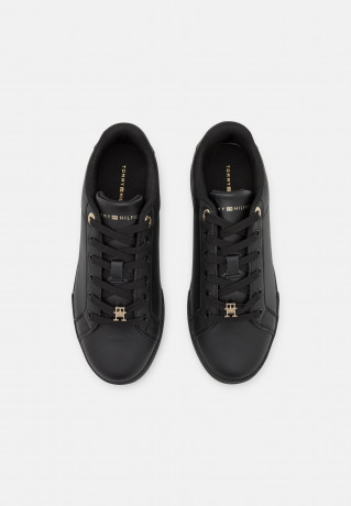 Tommy Hilfiger COURT WITH LACE HARDWARE Trainers black/gold COURT WITH LACE HARDWARE Кроссовки черное золото
