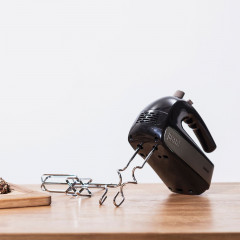 Black &amp; Decker Black  Decker Handmixer BXMX500E, 500 W, 5 Leistungsstufen + Turbo, Edelstahl-Schwarz  Ручной миксер Black Decker BXMX500E, 500 Вт, 5 уровней мощности + турбо, нержавеющая сталь, черный