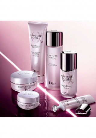 DIOR CAPTURE TOTALE FIRMING & WRINKLE-CORRECTING CREME Anti-Aging transparent CAPTURE TOTAL FIRMING &amp; WRINKLE-CORRECTING CREAM Anti-Aging