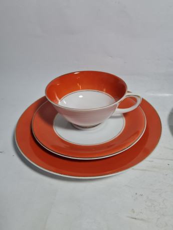 Набор винтажный из 2 чайных трио Ullersricht-Weiden Bavaria в бело-красных, бело-голубых тонах, фарфор, Германия, 1960-70гг.